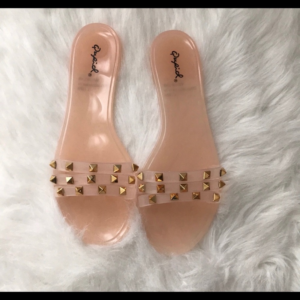 Woman’s Sandals